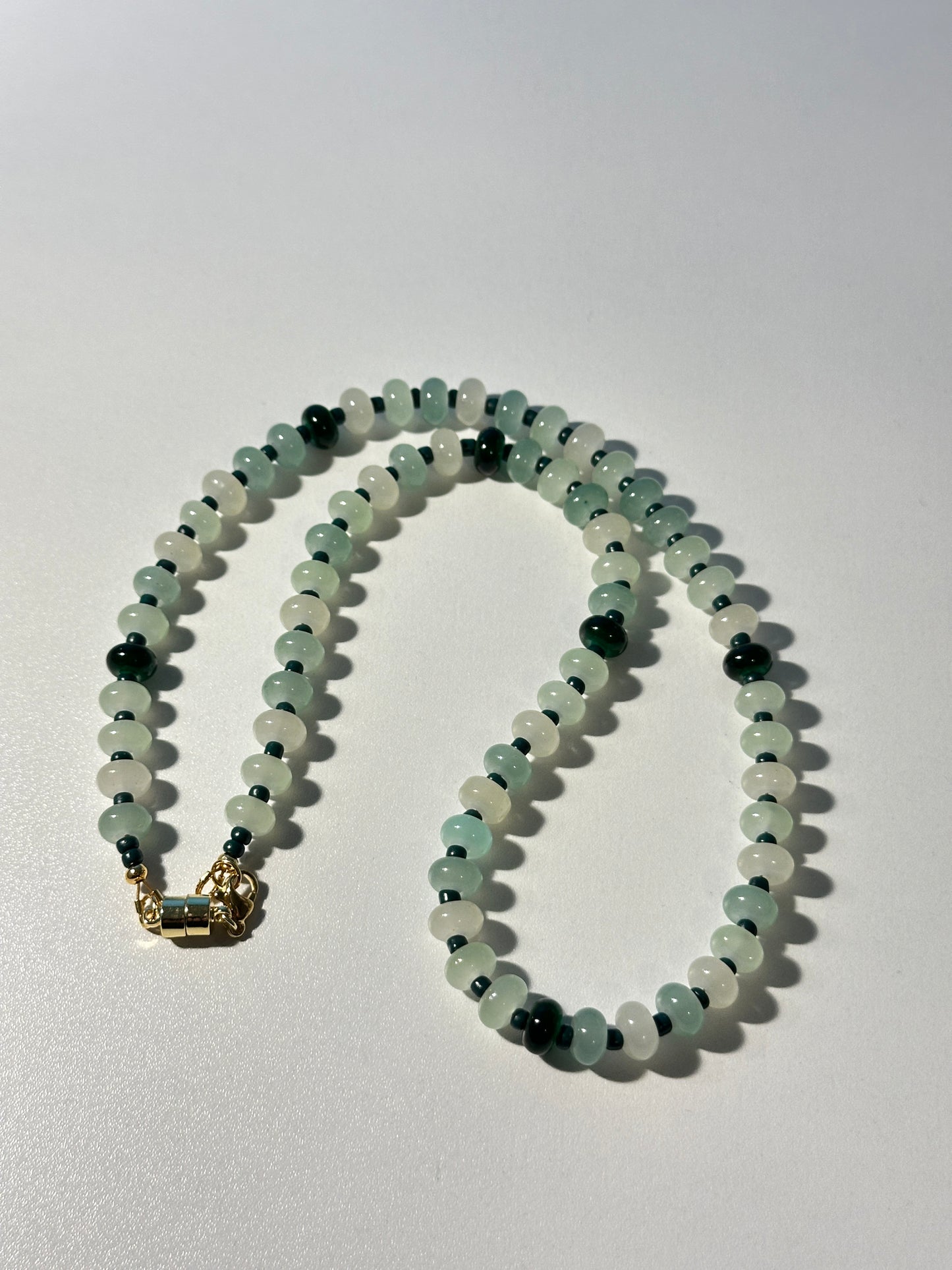 Green Ombre Glass Rondelle Necklace – Gold Magnetic Clasp