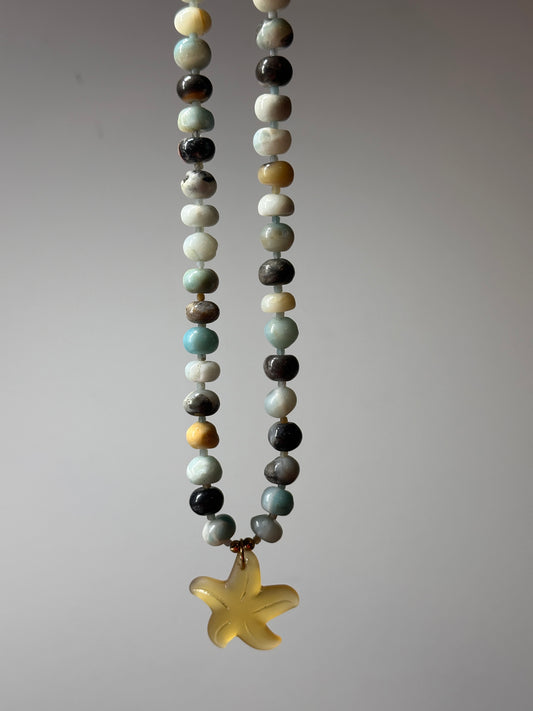 Golden Shoreline Muse Necklace