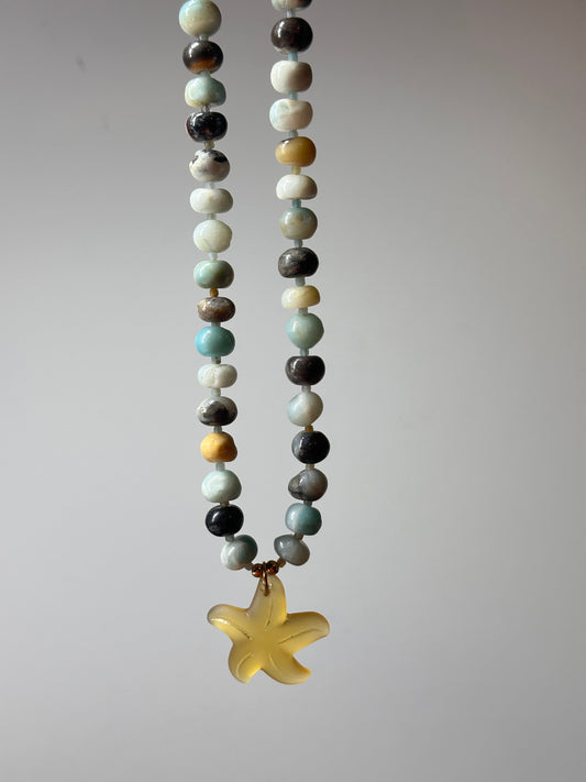 Golden Shoreline Muse Necklace