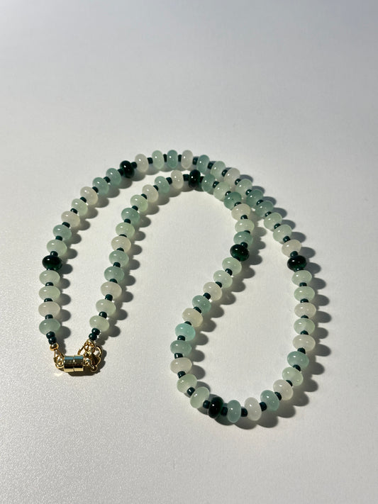 Green Ombre Glass Rondelle Necklace – Gold Magnetic Clasp